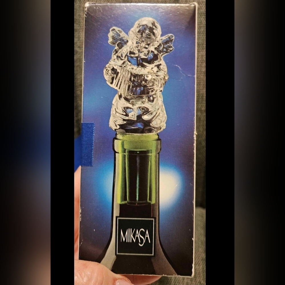 Mikasa Wine Bottle Stopper Austrian Crystal Cherub Song Angel